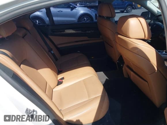 ✅ 2012 BMW 7 Series 740Li • VIN: WBAKB4C52CC575380 • Lot: 42270857. Listed on IAAI with 135,014 mi. Free auction sales archive from the USA and detailed vehicle history report at DreamBid. Image 8.