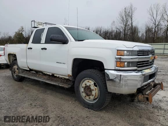 ✅ 2015 Chevrolet Silverado 2500HD Work Truck • VIN: 1GC2KUEG6FZ136539 • Лот: 90902315. Опубликован ранее на Copart с пробегом Не указан. Бесплатный доступ к архиву аукционных продаж из США и подробный отчёт об истории автомобиля на DreamBid. Изображение 4.