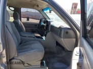 ✅ 2005 Chevrolet Suburban LT • VIN: 3GNEC16Z35G104209 • Lot: 41946436. Listed on IAAI with 204,543 mi. Free auction sales archive from the USA and detailed vehicle history report at DreamBid. Image 5.