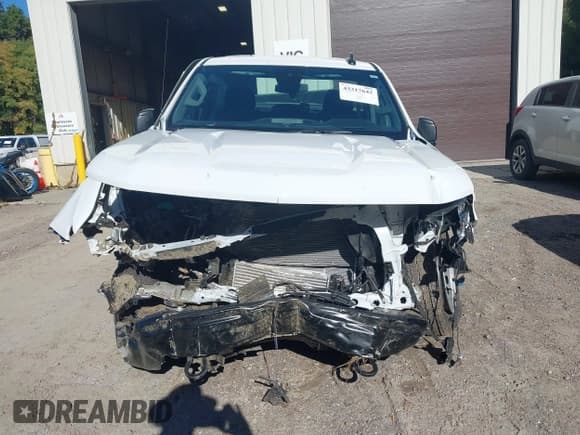 ✅ 2025 Chevrolet Silverado 1500 Work Truck • VIN: 3GCNKAEK4SG316418 • Lot: 43317642. Wystawiony na IAAI z przebiegiem 152 mil. Bezpłatny archiwum sprzedaży aukcyjnych z USA i szczegółowy raport historii pojazdu na DreamBid. Zdjęcie 13.