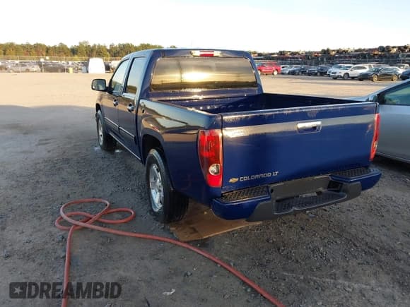 ✅ 2012 Chevrolet Colorado 1LT • VIN: 1GCDSCF90C8128327 • Lot: 43590640. Listed on IAAI with 178,600 mi. Free auction sales archive from the USA and detailed vehicle history report at DreamBid. Image 3.