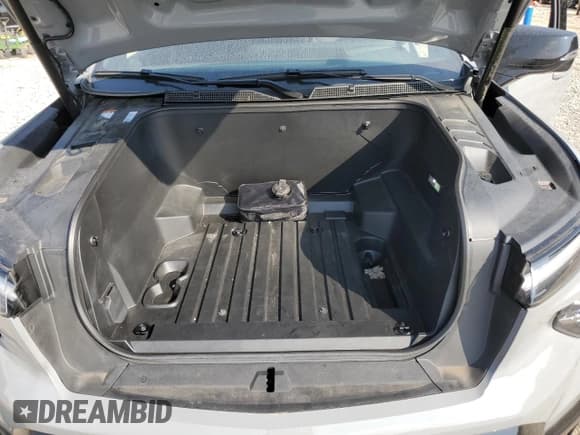 ✅ 2025 Chevrolet Silverado 1500 • VIN: 1GC402EL6SU406523 • Лот: 81186035. Опубликован ранее на Copart с пробегом 10 538 миль. Бесплатный доступ к архиву аукционных продаж из США и подробный отчёт об истории автомобиля на DreamBid. Изображение 11.