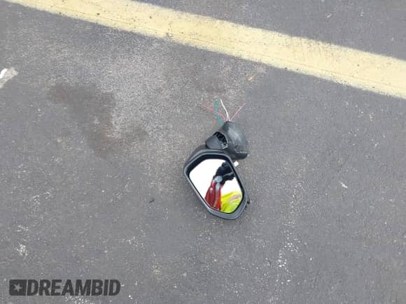 2025 Toyota Camry LE с VIN 4T1DAACK4SU646117, выставлен на аукционе IAAI как лот 43436064 с пробегом 2 741 миль миль и . История ставок и продаж доступна на DreamBid. Изображение 12.