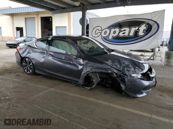 ✅ 2017 Honda Accord EX-L • VIN: 1HGCT2B86HA000157 • Lot: 81902255. Listed on Copart with 71,529 mi. Free auction sales archive from the USA and detailed vehicle history report at DreamBid. Image 4.