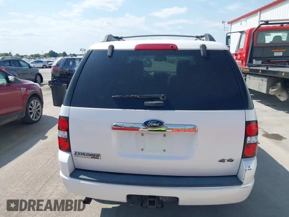✅ 2010 Ford Explorer Limited • VIN: 1FMEU7F89AUA15473 • Lot: 43197833. Wystawiony na IAAI z przebiegiem 168 333 mil. Bezpłatny archiwum sprzedaży aukcyjnych z USA i szczegółowy raport historii pojazdu na DreamBid. Zdjęcie 16.