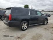 ✅ 2016 Chevrolet Suburban LS • VIN: 1GNSKGKC1GR244983 • Lot: 76187804. Wystawiony na Copart z przebiegiem 195 064 mil. Bezpłatny archiwum sprzedaży aukcyjnych z USA i szczegółowy raport historii pojazdu na DreamBid. Zdjęcie 3.