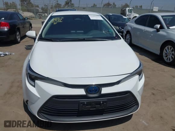 ✅ 2023 Toyota Corolla Hybrid LE • VIN: JTDBCMFE4PJ013008 • Lot: 43006618. Wystawiony na IAAI z przebiegiem Nie podano. Bezpłatny archiwum sprzedaży aukcyjnych z USA i szczegółowy raport historii pojazdu na DreamBid. Zdjęcie 12.