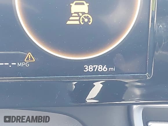 ✅ 2021 Hyundai Elantra SEL • VIN: 5NPLN4AG8MH016537 • Lot: 43635031. Listed on IAAI with 38,786 mi. Free auction sales archive from the USA and detailed vehicle history report at DreamBid. Image 16.