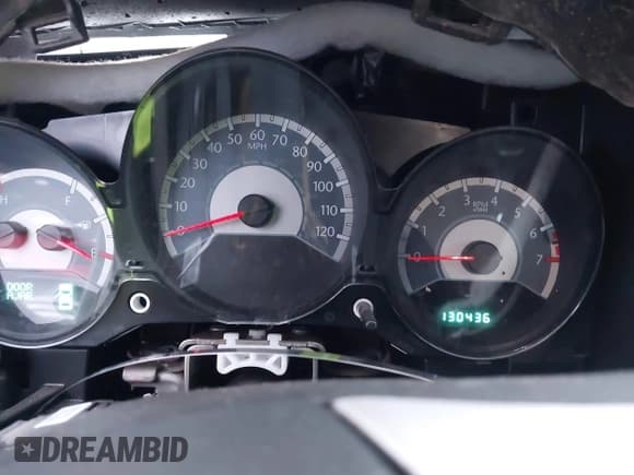 ✅ 2012 Chrysler 200 Touring • VIN: 1C3CCBBB2CN160648 • Lot: 43631538. Wystawiony na IAAI z przebiegiem 130 436 mil. Bezpłatny archiwum sprzedaży aukcyjnych z USA i szczegółowy raport historii pojazdu na DreamBid. Zdjęcie 16.