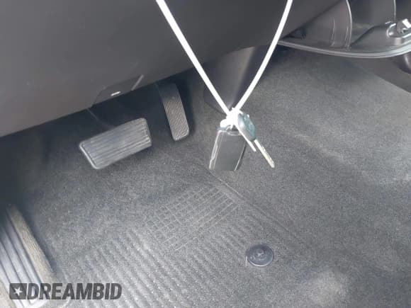 ✅ 2015 GMC Sierra 1500 SLE • VIN: 3GTP1UEH1FG329330 • Лот: 42669010. Опубликован ранее на IAAI с пробегом 133 102 миль. Бесплатный доступ к архиву аукционных продаж из США и подробный отчёт об истории автомобиля на DreamBid. Изображение 11.