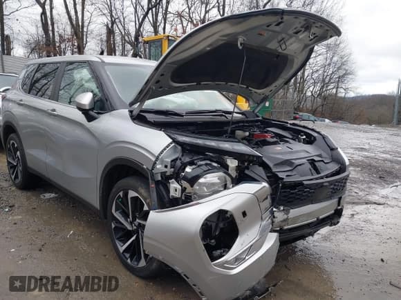 ✅ 2023 Mitsubishi Outlander SE • VIN: JA4J4UA84PZ018165 • Лот: 41520286. Опубликован ранее на IAAI с пробегом 35 308 миль. Бесплатный доступ к архиву аукционных продаж из США и подробный отчёт об истории автомобиля на DreamBid. Изображение 6.