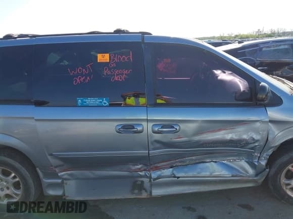 ✅ 2004 Dodge Caravan EX • VIN: 2D4GP74L44R553529 • Lot: 42026342. Listed on IAAI with Not provided. Free auction sales archive from the USA and detailed vehicle history report at DreamBid. Image 6.