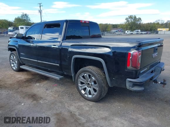 ✅ 2016 GMC Sierra 1500 Denali • VIN: 3GTU2PEC1GG285059 • Lot: 43457670. Listed on IAAI with 177,429 mi. Free auction sales archive from the USA and detailed vehicle history report at DreamBid. Image 3.