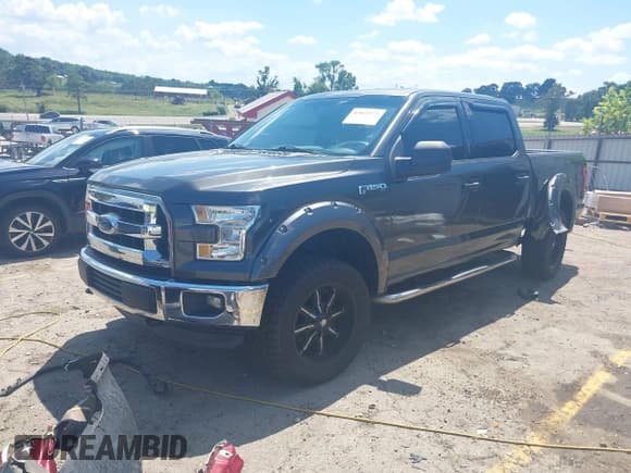 ✅ 2015 Ford F-150 XLT • VIN: 1FTEW1EF7FKD02986 • Lot: 43032575. Listed on IAAI with 180,261 mi. Free auction sales archive from the USA and detailed vehicle history report at DreamBid. Image 2.