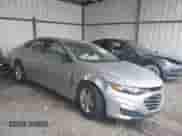 2019 Chevrolet Malibu LS z VIN 1G1ZC5ST9KF138566, wystawiony jako IAAI lot #42579516 z przebiegiem 176 166 mil mil oraz . Historia ofert i sprzedaży dostępna na DreamBid. Obrazek 1.