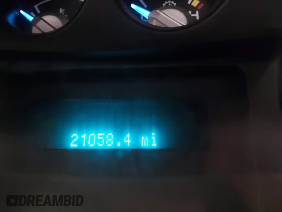 ✅ 2011 Ford F-250 XL • VIN: 1FT7W2B62BEC17095 • Лот: 42484816. Опубликован ранее на IAAI с пробегом 21 058 миль. Бесплатный доступ к архиву аукционных продаж из США и подробный отчёт об истории автомобиля на DreamBid. Изображение 7.