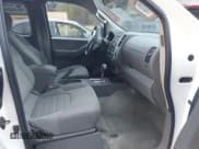 ✅ 2014 Nissan Frontier S • VIN: 1N6BD0CT8EN771803 • Lot: 43873352. Wystawiony na IAAI z przebiegiem 212 934 mil. Bezpłatny archiwum sprzedaży aukcyjnych z USA i szczegółowy raport historii pojazdu na DreamBid. Zdjęcie 5.