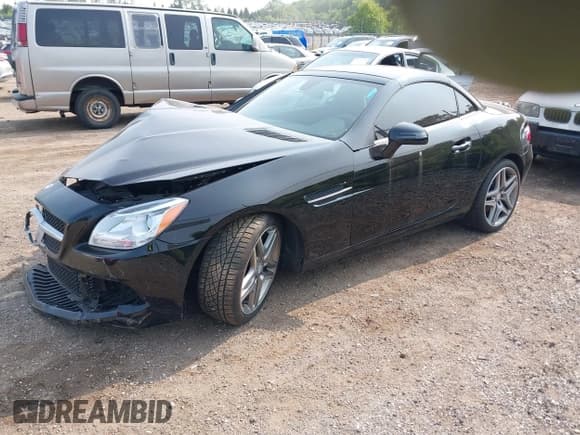 ✅ 2014 Mercedes-Benz SLK 250 • VIN: WDDPK4HA3EF091594 • Lot: 42471321. Wystawiony na IAAI z przebiegiem 54 949 mil. Bezpłatny archiwum sprzedaży aukcyjnych z USA i szczegółowy raport historii pojazdu na DreamBid. Zdjęcie 17.