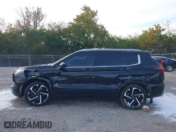 ✅ 2024 Mitsubishi Outlander SEL • VIN: JA4J4WA86RZ023513 • Lot: 43641530. Wystawiony na IAAI z przebiegiem 91 523 mil. Bezpłatny archiwum sprzedaży aukcyjnych z USA i szczegółowy raport historii pojazdu na DreamBid. Zdjęcie 13.