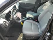 ✅ 2018 Hyundai Kona Limited • VIN: KM8K33A50JU171770 • Лот: 58938464. Опубликован ранее на Copart с пробегом 59 765 миль. Бесплатный доступ к архиву аукционных продаж из США и подробный отчёт об истории автомобиля на DreamBid. Изображение 7.