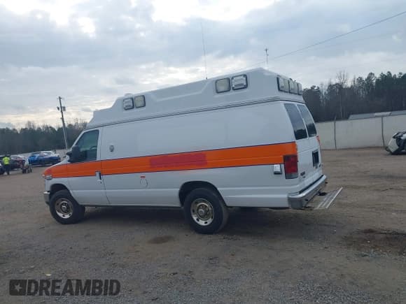 ✅ 2012 Ford Econoline Cargo Commercial • VIN: 1FDSS3EL1CDB10281 • Lot: 41410176. Wystawiony na IAAI z przebiegiem 590 744 mil. Bezpłatny archiwum sprzedaży aukcyjnych z USA i szczegółowy raport historii pojazdu na DreamBid. Zdjęcie 14.