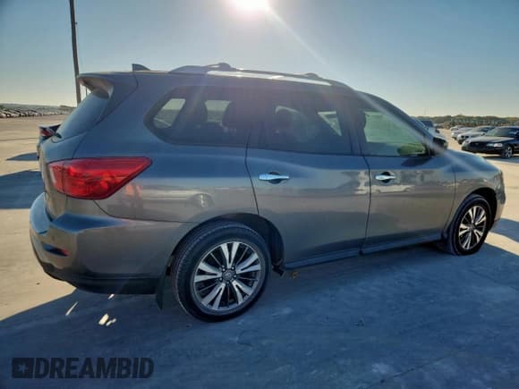 ✅ 2020 Nissan Pathfinder S • VIN: 5N1DR2AN3LC626444 • Лот: 86333485. Опубликован ранее на Copart с пробегом 131 920 миль. Бесплатный доступ к архиву аукционных продаж из США и подробный отчёт об истории автомобиля на DreamBid. Изображение 3.