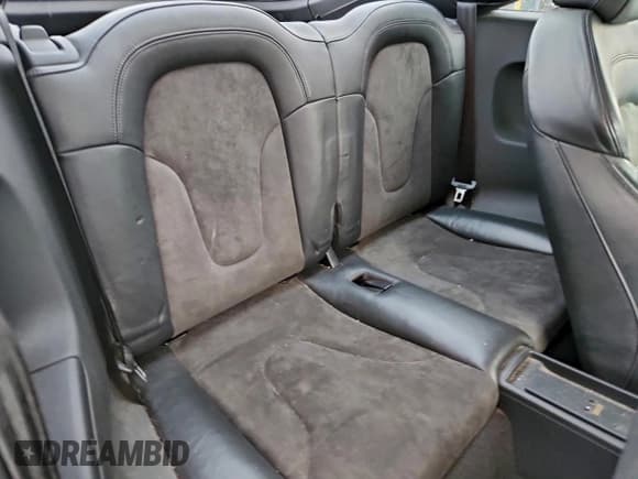 ✅ 2008 Audi TT 2.0T • VIN: TRUAF38J581001013 • Lot: 94963975. Wystawiony na Copart z przebiegiem 108 621 mil. Bezpłatny archiwum sprzedaży aukcyjnych z USA i szczegółowy raport historii pojazdu na DreamBid. Zdjęcie 10.