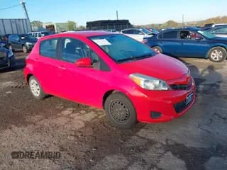 ✅ 2012 Toyota Yaris LE • VIN: JTDKTUD30CD538531 • Lot: 43501980. Wystawiony na IAAI z przebiegiem 76 294 mil. Bezpłatny archiwum sprzedaży aukcyjnych z USA i szczegółowy raport historii pojazdu na DreamBid. Zdjęcie 1.