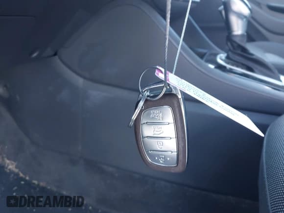 ✅ 2019 Hyundai Ioniq Blue • VIN: KMHC65LC8KU164635 • Lot: 41294309. Wystawiony na IAAI z przebiegiem 47 872 mil. Bezpłatny archiwum sprzedaży aukcyjnych z USA i szczegółowy raport historii pojazdu na DreamBid. Zdjęcie 11.