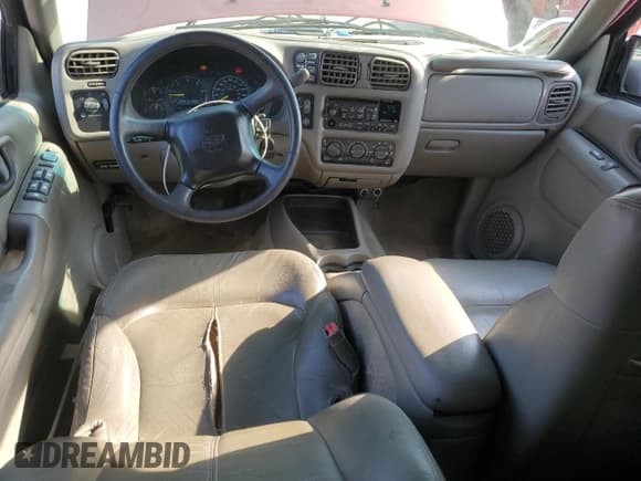 ✅ 2001 Chevrolet Blazer LT • VIN: 1GNDT13WX12107794 • Lot: 62183065. Wystawiony na Copart z przebiegiem 136 686 mil. Bezpłatny archiwum sprzedaży aukcyjnych z USA i szczegółowy raport historii pojazdu na DreamBid. Zdjęcie 8.