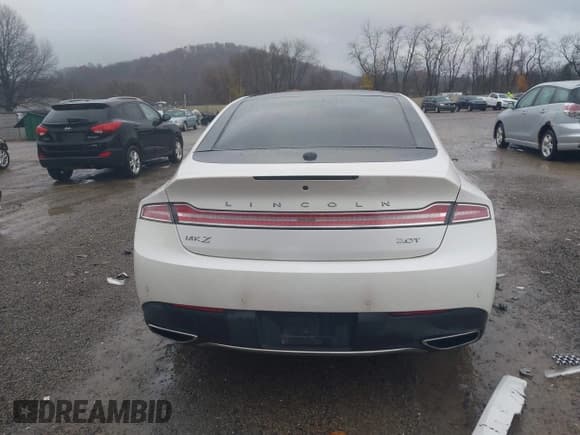 ✅ 2017 Lincoln MKZ Reserve • VIN: 3LN6L5E92HR664751 • Lot: 43664414. Wystawiony na IAAI z przebiegiem 42 582 mil. Bezpłatny archiwum sprzedaży aukcyjnych z USA i szczegółowy raport historii pojazdu na DreamBid. Zdjęcie 17.