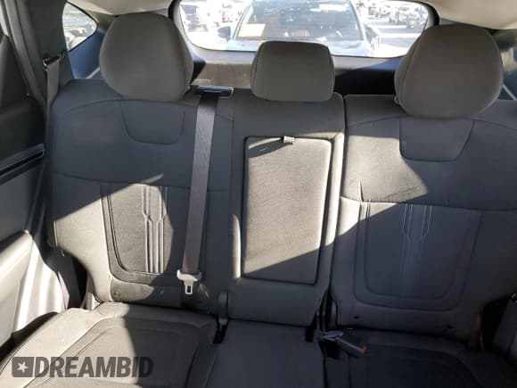 ✅ 2022 Hyundai Tucson SEL • VIN: 5NMJFCAE8NH033348 • Lot: 76280764. Wystawiony na Copart z przebiegiem 26 869 mil. Bezpłatny archiwum sprzedaży aukcyjnych z USA i szczegółowy raport historii pojazdu na DreamBid. Zdjęcie 10.