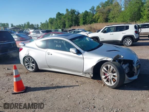 ✅ 2015 Hyundai Genesis Coupe R-Spec • VIN: KMHHU6KJ3FU126396 • Lot: 42117694. Listed on IAAI with 87,168 mi. Free auction sales archive from the USA and detailed vehicle history report at DreamBid. Image 14.