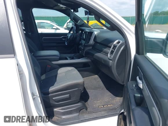 ✅ 2021 Ram 1500 Big Horn • VIN: 1C6SRFBT4MN673964 • Лот: 42828995. Опубликован ранее на IAAI с пробегом 150 893 миль. Бесплатный доступ к архиву аукционных продаж из США и подробный отчёт об истории автомобиля на DreamBid. Изображение 5.