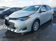 ✅ 2019 Toyota Corolla LE • VIN: 5YFBURHE7KP943819 • Lot: 43467204. Wystawiony na IAAI z przebiegiem 40 688 mil. Bezpłatny archiwum sprzedaży aukcyjnych z USA i szczegółowy raport historii pojazdu na DreamBid. Zdjęcie 2.