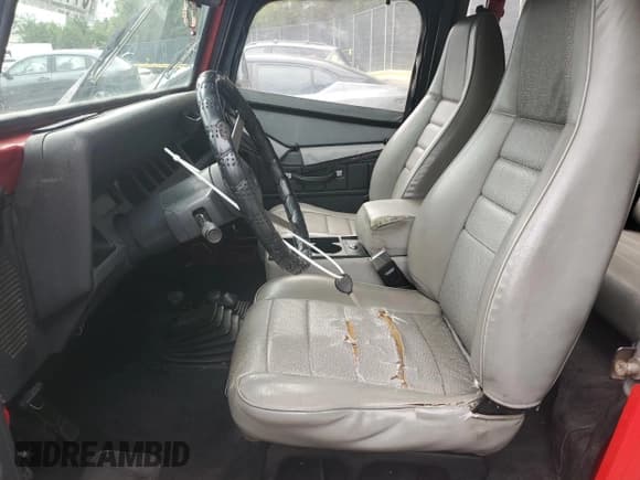 ✅ 1992 Jeep Wrangler • VIN: 2J4FY19P9NJ505484 • Lot: 81412605. Listed on Copart with 257,235 mi. Free auction sales archive from the USA and detailed vehicle history report at DreamBid. Image 7.