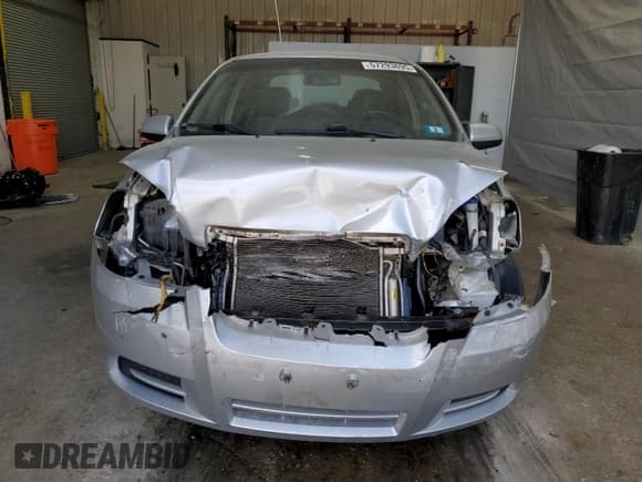 ✅ 2011 Chevrolet Aveo 1LT • VIN: KL1TD5DE2BB230142 • Lot: 57293695. Wystawiony na Copart z przebiegiem Nie podano. Bezpłatny archiwum sprzedaży aukcyjnych z USA i szczegółowy raport historii pojazdu na DreamBid. Zdjęcie 5.