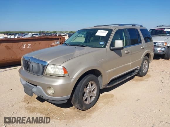 ✅ 2004 Lincoln Aviator Luxury • VIN: 5LMEU68HX4ZJ23967 • Lot: 43101883. Listed on IAAI with 231,748 mi. Free auction sales archive from the USA and detailed vehicle history report at DreamBid. Image 2.