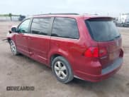 ✅ 2011 Volkswagen Routan SE • VIN: 2V4RW3DG4BR636014 • Lot: 42452137. Listed on IAAI with 203,029 mi. Free auction sales archive from the USA and detailed vehicle history report at DreamBid. Image 3.