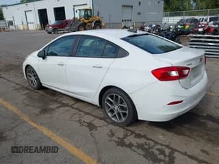 ✅ 2017 Chevrolet Cruze LS • VIN: 1G1BC5SM5H7162599 • Lot: 43400934. Listed on IAAI with 122,035 mi. Free auction sales archive from the USA and detailed vehicle history report at DreamBid. Image 3.