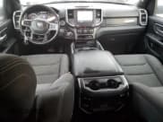 ✅ 2022 Ram 1500 Big Horn • VIN: 1C6SRFBT4NN332260 • Lot: 92441505. Wystawiony na Copart z przebiegiem 89 020 mil. Bezpłatny archiwum sprzedaży aukcyjnych z USA i szczegółowy raport historii pojazdu na DreamBid. Zdjęcie 8.