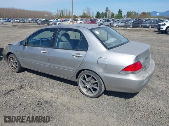 ✅ 2005 Mitsubishi Lancer ES • VIN: JA3AJ26E55U014748 • Lot: 41935566. Listed on IAAI with 255,336 mi. Free auction sales archive from the USA and detailed vehicle history report at DreamBid. Image 3.