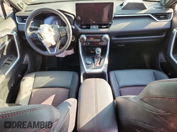 ✅ 2024 Toyota RAV4 XSE • VIN: JTMEB3FV3RD209761 • Лот: 69856475. Опубликован ранее на Copart с пробегом 9 075 миль. Бесплатный доступ к архиву аукционных продаж из США и подробный отчёт об истории автомобиля на DreamBid. Изображение 8.