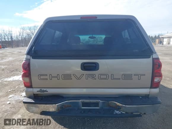 ✅ 2003 Chevrolet Silverado 1500 Work Truck • VIN: 1GCEC14X73Z171757 • Лот: 41814219. Опубликован ранее на IAAI с пробегом 123 206 миль. Бесплатный доступ к архиву аукционных продаж из США и подробный отчёт об истории автомобиля на DreamBid. Изображение 16.