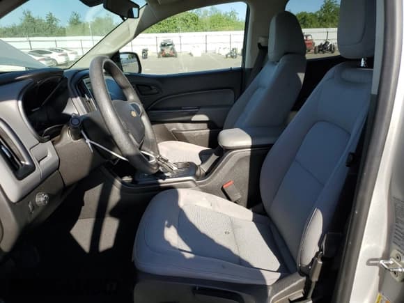 ✅ 2019 Chevrolet Colorado 2WD Work Truck • VIN: 1GCGSBEN4K1247236 • Лот: 60747805. Опубликован ранее на Copart с пробегом 93 290 миль. Бесплатный доступ к архиву аукционных продаж из США и подробный отчёт об истории автомобиля на DreamBid. Изображение 7.