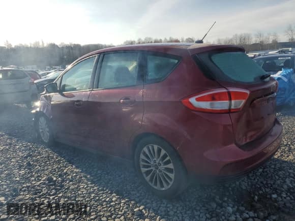 ✅ 2017 Ford C-Max SE • VIN: 1FADP5AU4HL111985 • Лот: 92863965. Опубликован ранее на Copart с пробегом 166 274 миль. Бесплатный доступ к архиву аукционных продаж из США и подробный отчёт об истории автомобиля на DreamBid. Изображение 2.