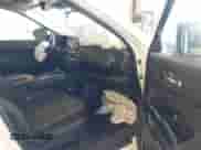 2022 Nissan Pathfinder SV z VIN 5N1DR3BD7NC234940, wystawiony jako IAAI lot #42806846 z przebiegiem 119 082 mil mil oraz . Historia ofert i sprzedaży dostępna na DreamBid. Obrazek 5.