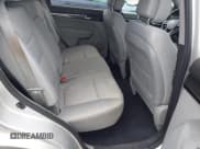 ✅ 2011 Kia Sorento LX • VIN: 5XYKTCA16BG088204 • Lot: 42449074. Listed on IAAI with 105,715 mi. Free auction sales archive from the USA and detailed vehicle history report at DreamBid. Image 8.