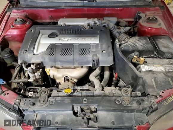 2004 Hyundai Elantra GLS with VIN KMHDN46D14U711429, listed as a Copart auction lot 85075885 with 92,027 mi miles and Salvage title. Bid and sale history available at DreamBid. Image 11.