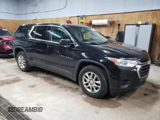 ✅ 2018 Chevrolet Traverse LS • VIN: 1GNEVFKWXJJ113632 • Lot: 53783084. Wystawiony na Copart z przebiegiem 84 904 mil. Bezpłatny archiwum sprzedaży aukcyjnych z USA i szczegółowy raport historii pojazdu na DreamBid. Zdjęcie 4.